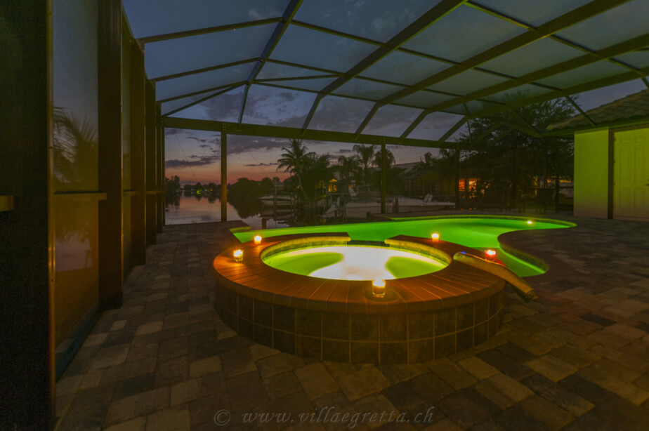 Villa Egretta Ansicht Swimmingpool Sonnenuntergang Villa Egretta Beltramonto Ansicht Swimmingpool Sonnenuntergang